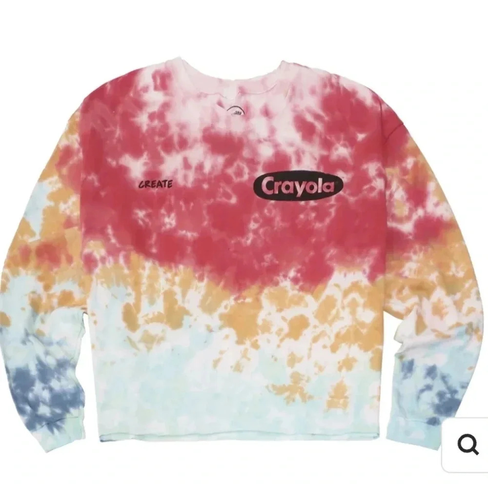 CRAYON LONG SLEEVE CROP TOPGRAPHIC PRINTCREW NECK